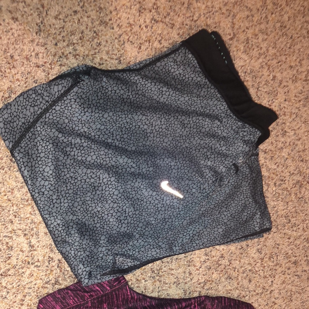 Nike pebble athletic leggings